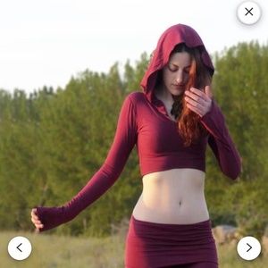 Abstractika crafts hooded goth top